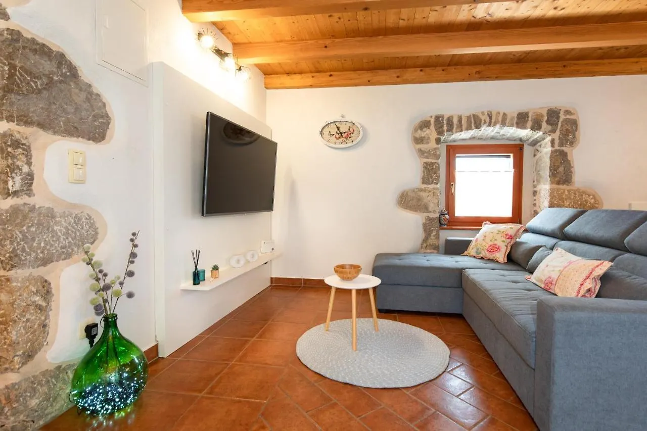 Сasa de vacaciones Holiday House Iva - Vrh, Krk Croacia